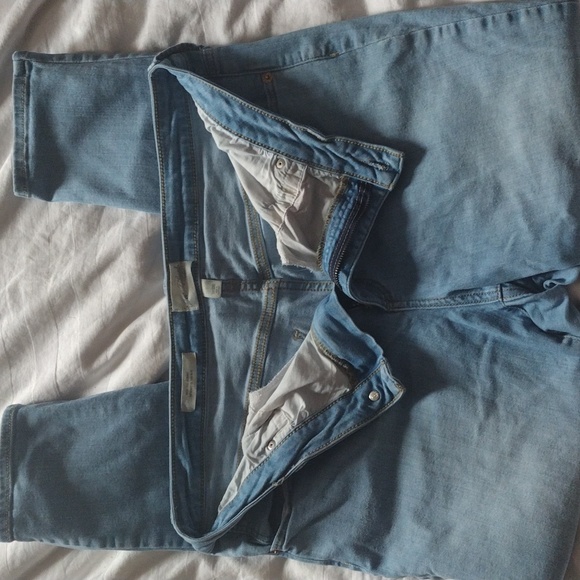 Universal Thread Jeans - Picture 2 of 10